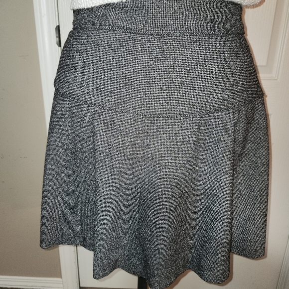 Banana Republic tweed miniskirt with zippered waist, size 14 - Picture 4 of 9
